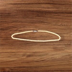 Short 17.75" Beaded Necklace with Hook Closure Cream Women